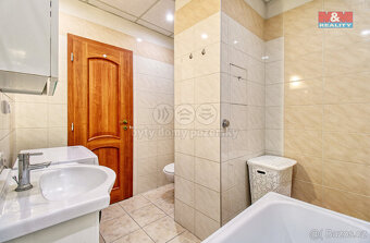 Prodej bytu 2+1, 68 m², OV, Chomutov, ul. Kundratická - 9