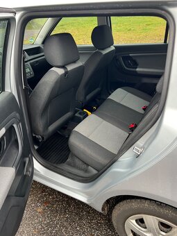Škoda Fabia Hatchback II 1,4 16V 63 KW - 9