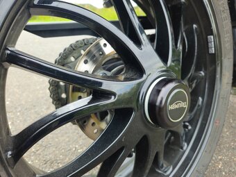 Triumph speed triple 1050 - 9