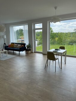Prodej rodinného domu 196 m. Hluboká nad Vltavou - 9