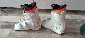Prodám nové LYŽE 120 cm Blizzard a nové LYŽÁKY - 9