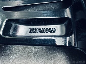 TOP kola zimní Volvo S60 R19 originál - 9