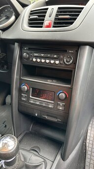 Peugeot 207 1.4 hdi - 9