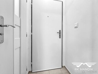 Garsonka v srdci Prahy 10 - Strašnice, ev.č. 733 - 9