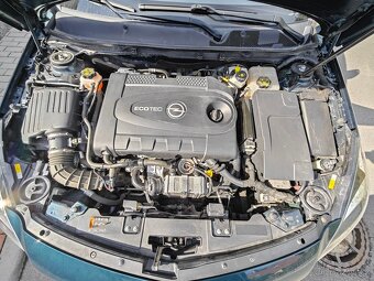 Opel Insignia 2.0 CDTi BiTurbo 143 kW Sports Tourer facelift - 9