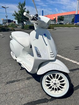 Piaggio Vespa Sprint 125 X Justin Bieber - 9