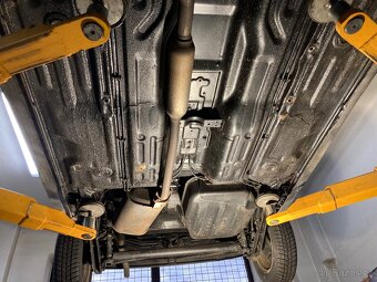Suzuki ignis 1.3 - 9