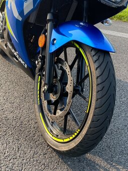 Suzuki gsx-r 125 - 9