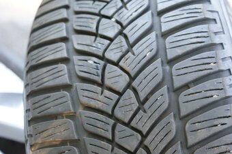 4ks orig. alu kola Peugeot 5x108 take Citroen R16 zimni pneu - 9