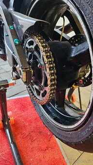 Okruhovka Suzuki GSX-R 750 - 9