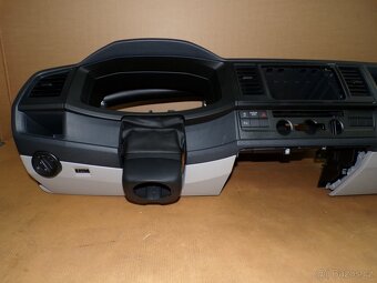 VW T6 palubní deska Caravelle Transporter TOP STAV - 9