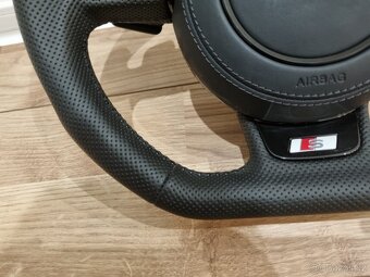 AUDI RS PERFOROVANY ZKOSENY VOLANT - 9