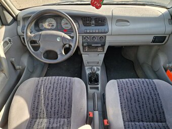 Škoda Felicia 1,3i 50kw najeto jen 25tis km - 9