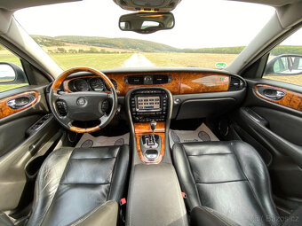 Jaguar XJR 4.2 V8 291kw Automat+Serviska - 9