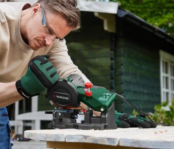 Aku bruska na broušení řetězů Parkside - 9