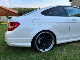 Mercedes C63 AMG, W204 - 9