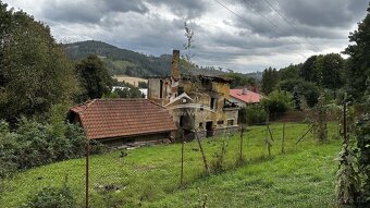 Velký stavební pozemek Jimramov - 9