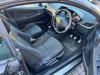 Díly z tohoto vozu Peugeot 207 cc - 9