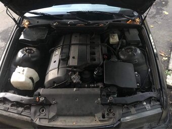 BMW e36 touring 325i - 9