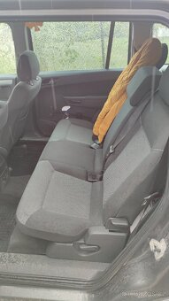 Opel Zafira - 9
