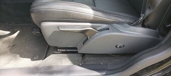 Volvo Xc60 D4 140kw FWD manuál - 9