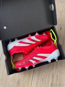 Kopačky Adidas Predator Elite SG - 9