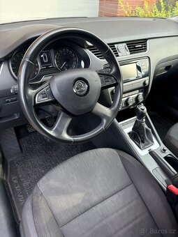 ŠKODA Octavia Combi 1.6 TDI / 77 kW Elegance (2015) - 9