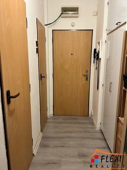 Pronájem bytu 2+1 s balkónem, 50 m², ul. Mitušova, Ostrava - - 9