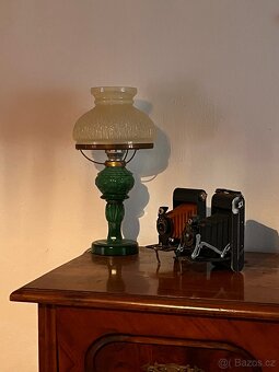 Starožitný nábytek — skříň židle… - 9