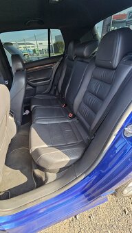 VOLKSWAGEN GOLF R32 - 9
