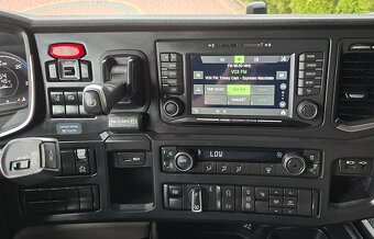 Scania R500 6x2 - valník s hydraulickou rukou - 9