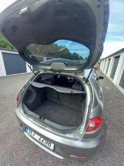 Alfa Romeo 147 1.9 110 KW - 9