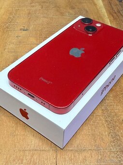 iPhone 13 mini 128gb - červený - 9