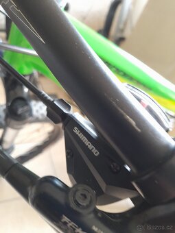 Prodám horské kolo Specialized Rockhopper - 9