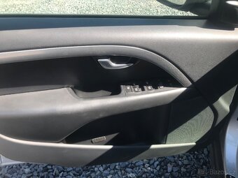 Volvo V70, 2.0 D 100 KW,NAVI,STAV,CENA. - 9