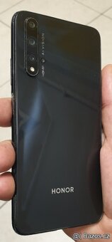 HONOR 20 4G 6GB/128GB + 4ОО GB SDXC + EXTRA BALENÍ - 9