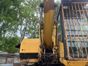 CAT M318 - 9