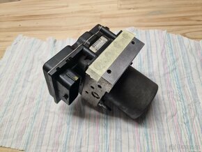 Jednotka ABS Peugeot 807 Citroen C8 2.0HDI 100kW RHR - 9
