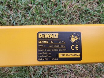 DeWALT DWS780 Pokosová pila s posuvem (1675W/305mm) - 9