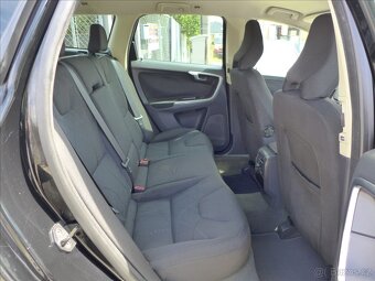 Volvo XC60 2,0 D 5ti válec, 1.MAJITEL - 9