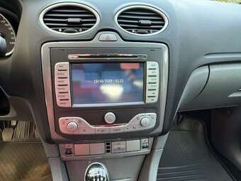 Ford Focus kombi 2.0 TDCI Ghia 100kw - 9