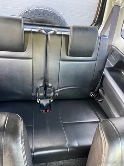 Suzuki Jimny 1.3i. Facelift 2013 - 9
