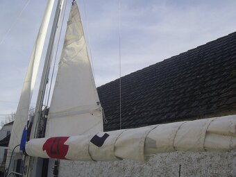 SLEVA Dvoukýlová kajutová plachetnice Leisure 17 - 9