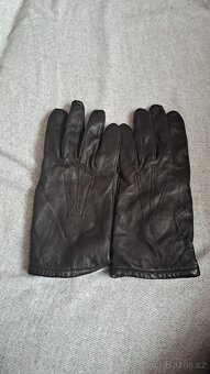 Vojenské oblečení a doplňky - 9