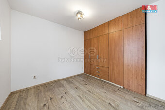 Prodej rodinného domu, 190 m², Nové Dvory - 9