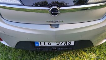 Opel Ampera 2014 – plug-in hybrid s plnou výbavou - 9