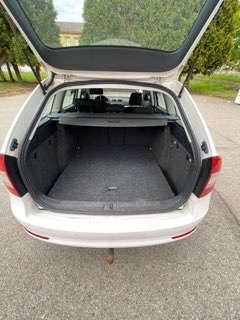 Škoda Octavia Combi II Facelift rok 2012 - 9