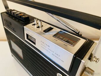 Radiomagnetofon Sony CF 150, 70.léta - 9