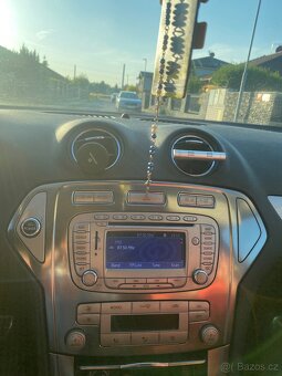 Ford Mondeo - 9