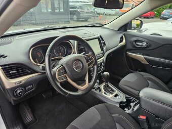 JEEP CHEROKEE 2016 3.2 V6 202kW LATITUDE,NAJETO 100 000KM - 9